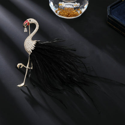 2025 High-grade pink feather flamingo brooch exquisite high-grade corsage temperament suit coat personality creative pin