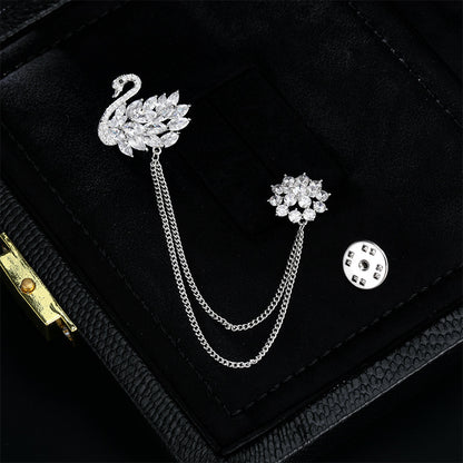 2025 High-end animal corsage niche design British chain pin light luxury fashion elegant swan fringed brooch