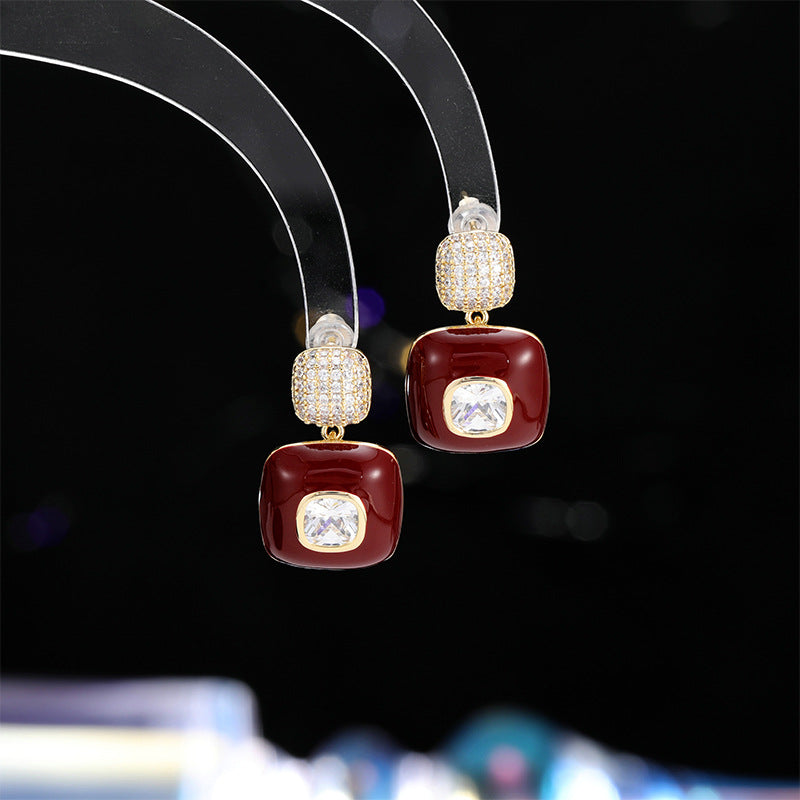 2025 Retro Hong Kong style drop glaze earrings, light luxury in autumn and winter, high-end Ankola red fashion temperament, versatile square earrings