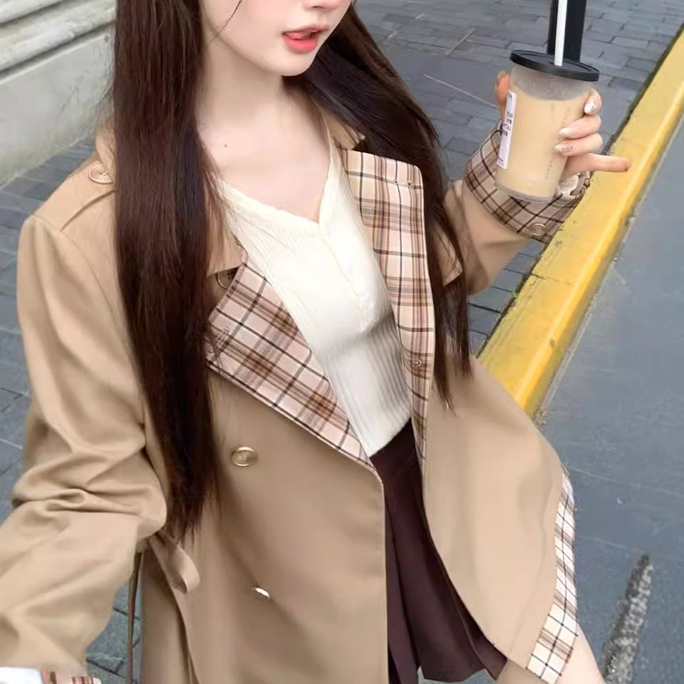 jinran 2024 fall fashion trends Maple Candy Girl Khaki Trench Coat Female 2024 Autumn Plaid Stitching Coat Small Versatile Mid-Length Trench Coat