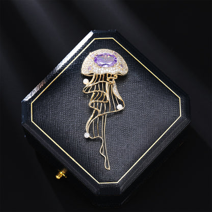 2025 Smart jellyfish brooch, high-end exquisite zircon autumn and winter suit coat, corsage female design sense, cute fashion pin