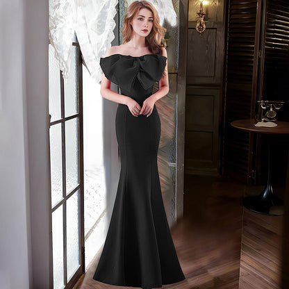 2025 Evening dress female sexy slim banquet host model evening temperament thin tube top long fishtail dress