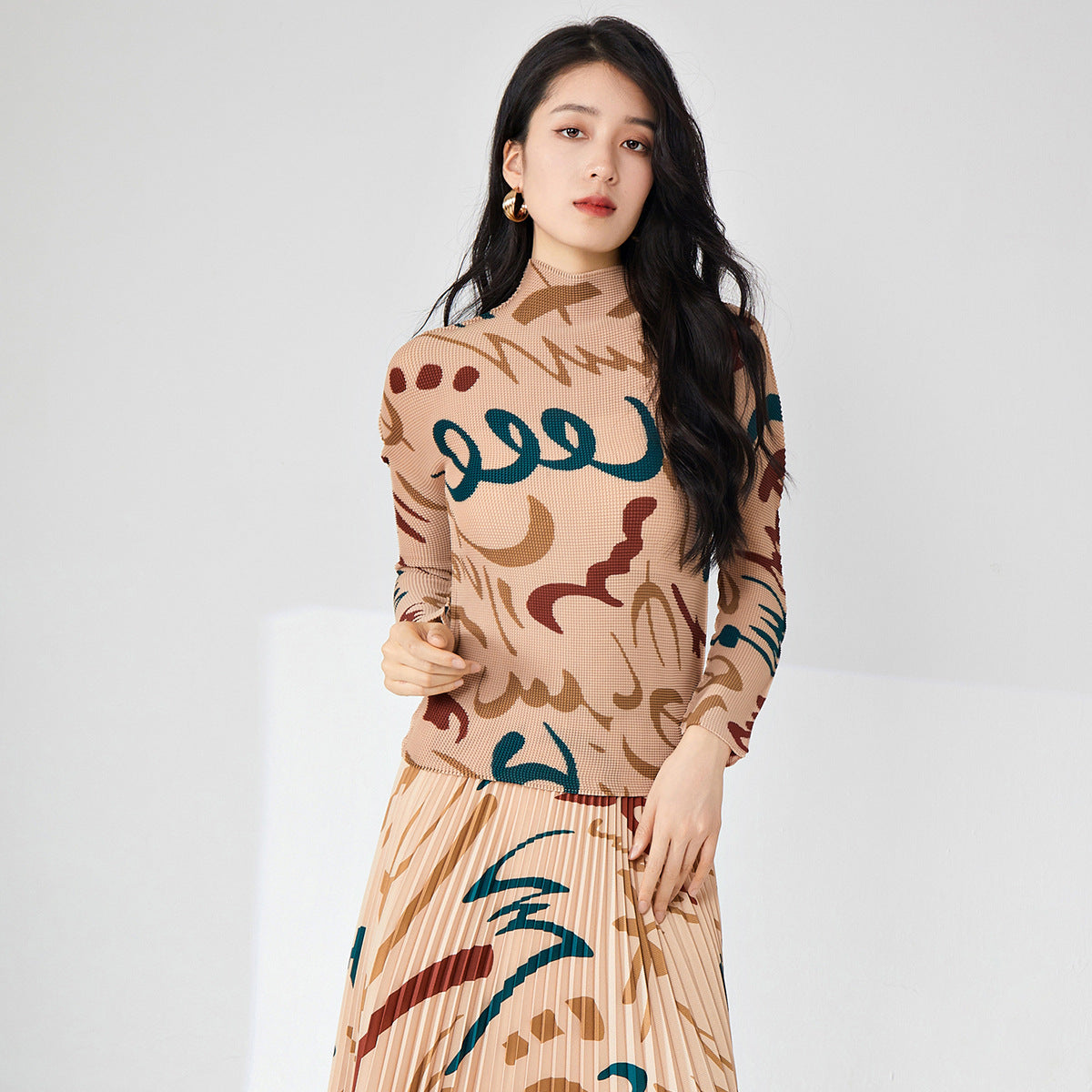 2025 women's t-shirt top Nanyou high-end women's clothing wholesale high-end fashion printed slim-fitting long-sleeved top