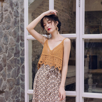 2025 Small suspender vest for women's summer wear Bohemian seaside beach vacation top knitted loose and sexy inside