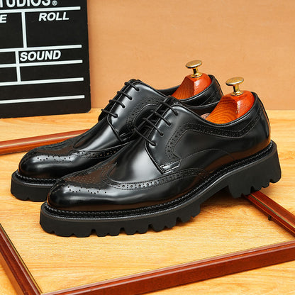 2025 [ Exclusive] Thick-soled glossy leather shoes men's British engraved Brock pointed head heightening business formal men's shoes