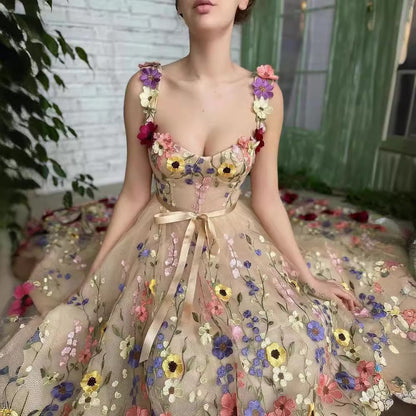 Cross-border  new  independent station women's clothing three-dimensional flower fashion embroidery flower hip wrap sexy dress