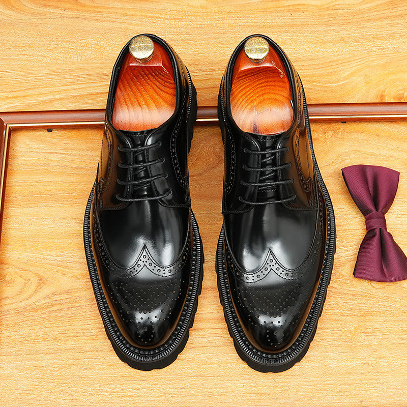 2025 [ Exclusive] Thick-soled glossy leather shoes men's British engraved Brock pointed head heightening business formal men's shoes