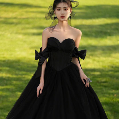 Black main wedding dress 2025 new studio photography photo clothing Hepburn wind light gauze travel banquet dress