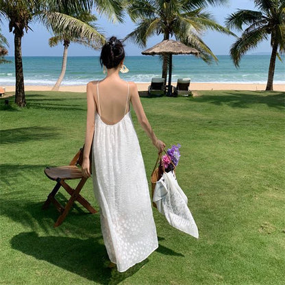 2025 Pure desire wind neck white suspender dress femininity sexy backless sweet pure desire vacation  skirt summer