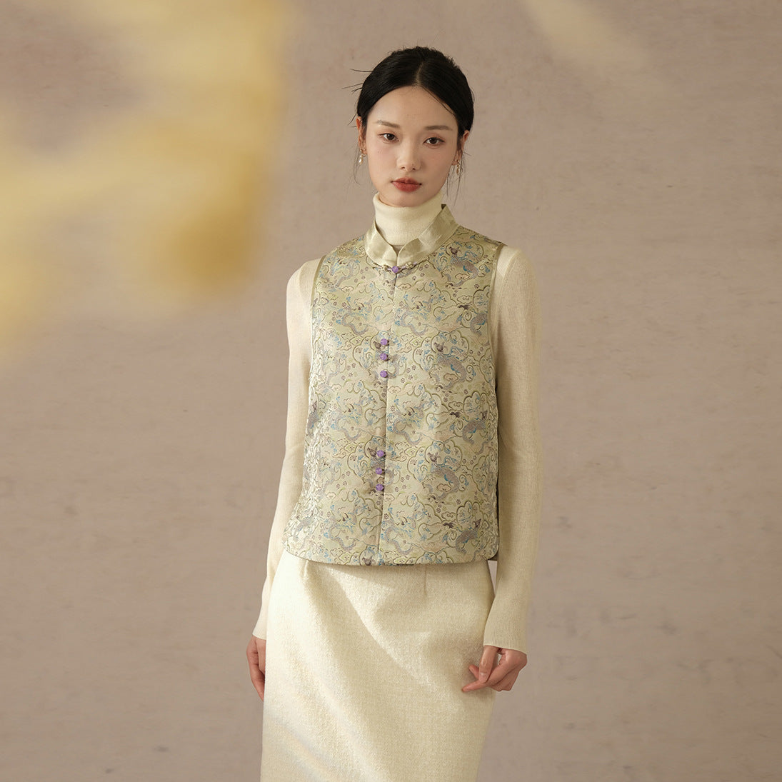 2025 New Chinese style vest for women, imitation Song brocade cloud jacquard vest, new spring top B0101