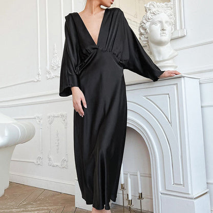 2025 Autumn women's new dress, high sense,  Popular trade temperament, commuting V-neck long dress, high waist,  simplicity