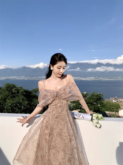 2025 collarbone one-word shoulder off-the-shoulder suspender dress for women's high sense, waist and thin temperament, seaside vacation dress