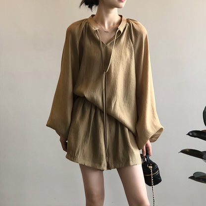 2025 summer new Popular style age reduction small man wear salt fried street Internet celebrity casual shorts two-piece suit women