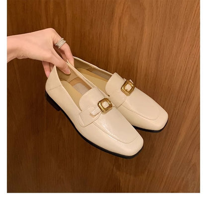2025 Cowhide version~ Grape mother, the same British style leather can be stepped on with a small gold buckle and a pedal on loafers, women's small leather shoes.