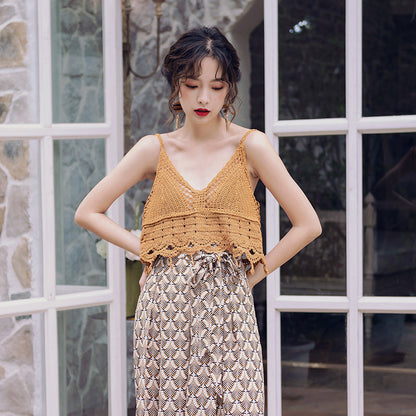 2025 Small suspender vest for women's summer wear Bohemian seaside beach vacation top knitted loose and sexy inside