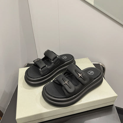 2025 Internet celebrity slippers women's summer wear fashion high sense thick bottom 5cm cross star  new super fire word sandals