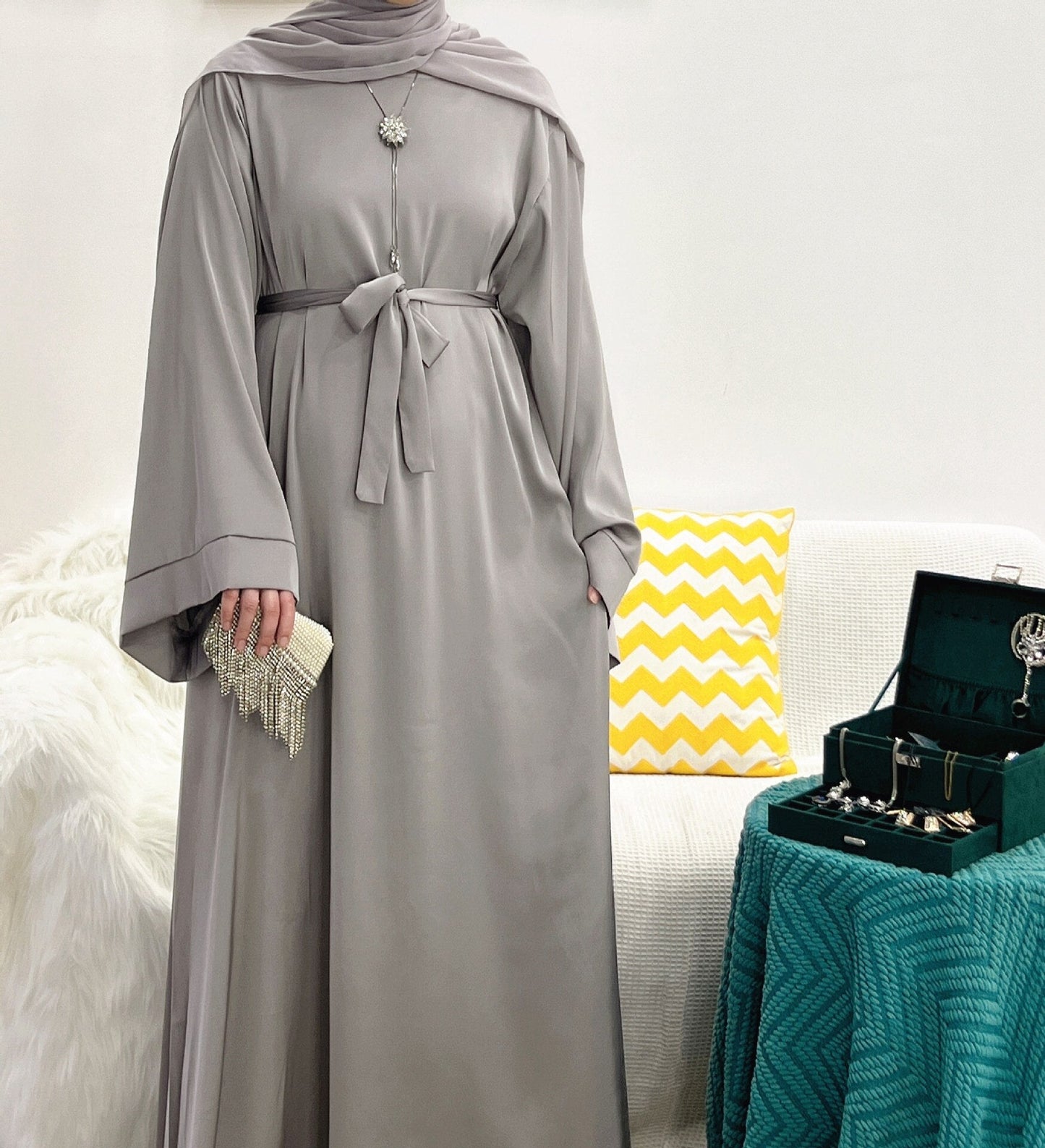 jinran Summer Elegant Solid Color Colorful Temperament Long Skirt Ladies Open Shouder Robe Satin Large Size Belt Muslim Woman Abaya